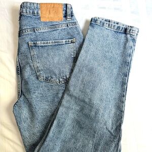 Zara Mom Jean High Rise (size USA 8)